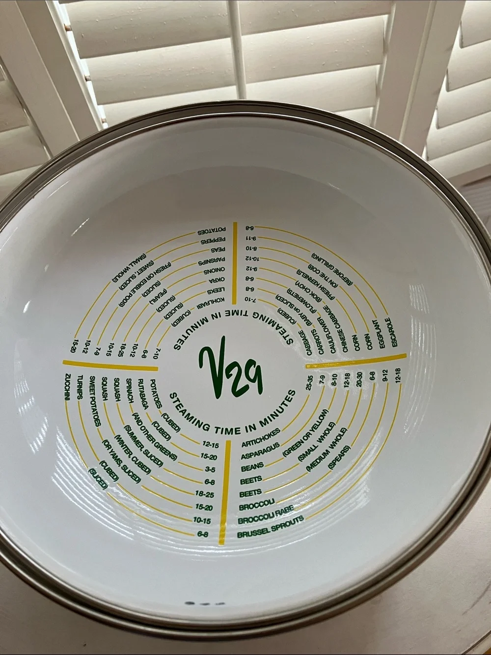 Vintage Metrokane V29 Porcelain enamel steel vegetable steamer. 5 quarts